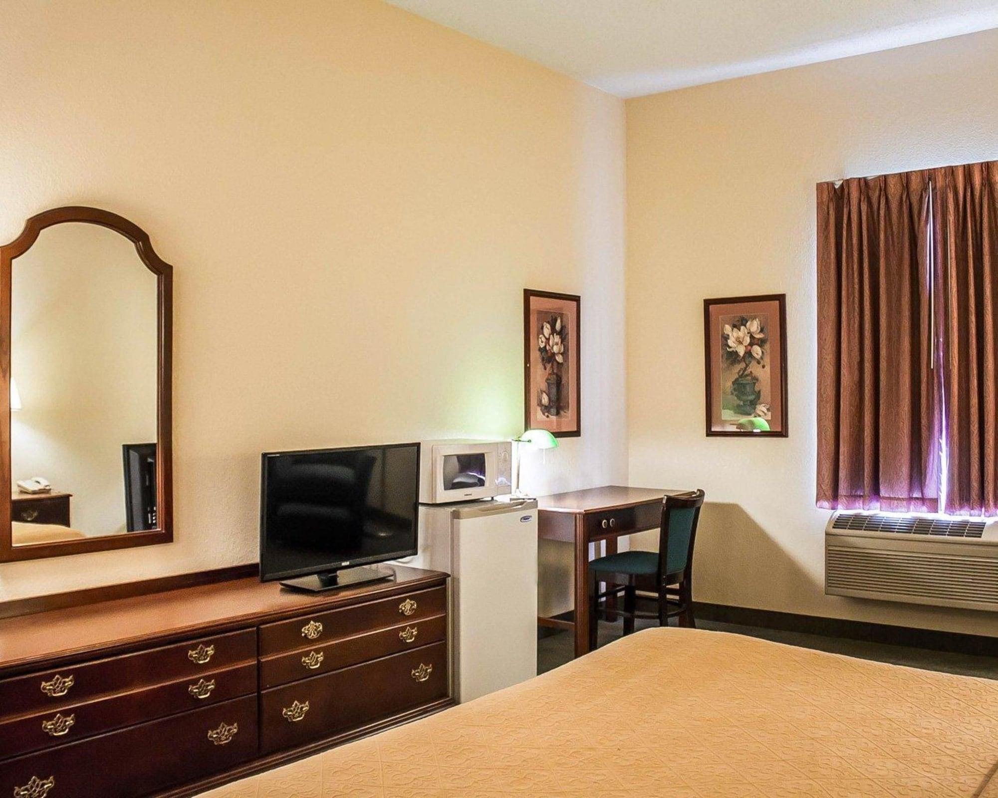 Quality Inn & Suites Bellville - Mansfield Zewnętrze zdjęcie